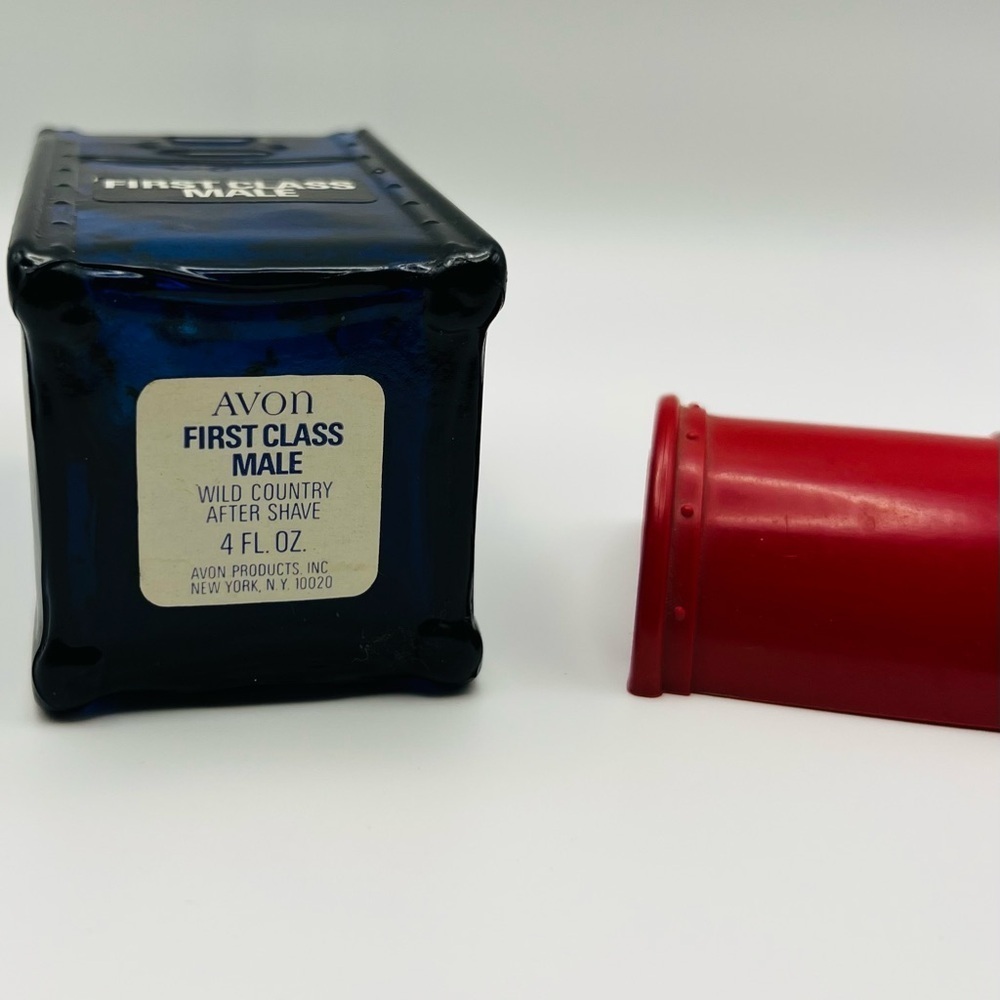 Vintage Avon First Class Male Mailbox Decanter Blue Glass 4oz - EMPTY - Picture 3 of 5